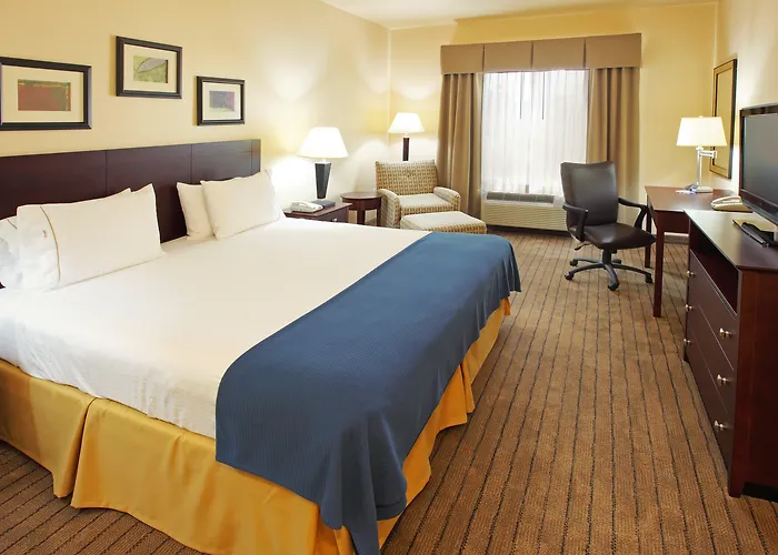 Holiday Inn Express Hotel & Suites Marshall By Ihg