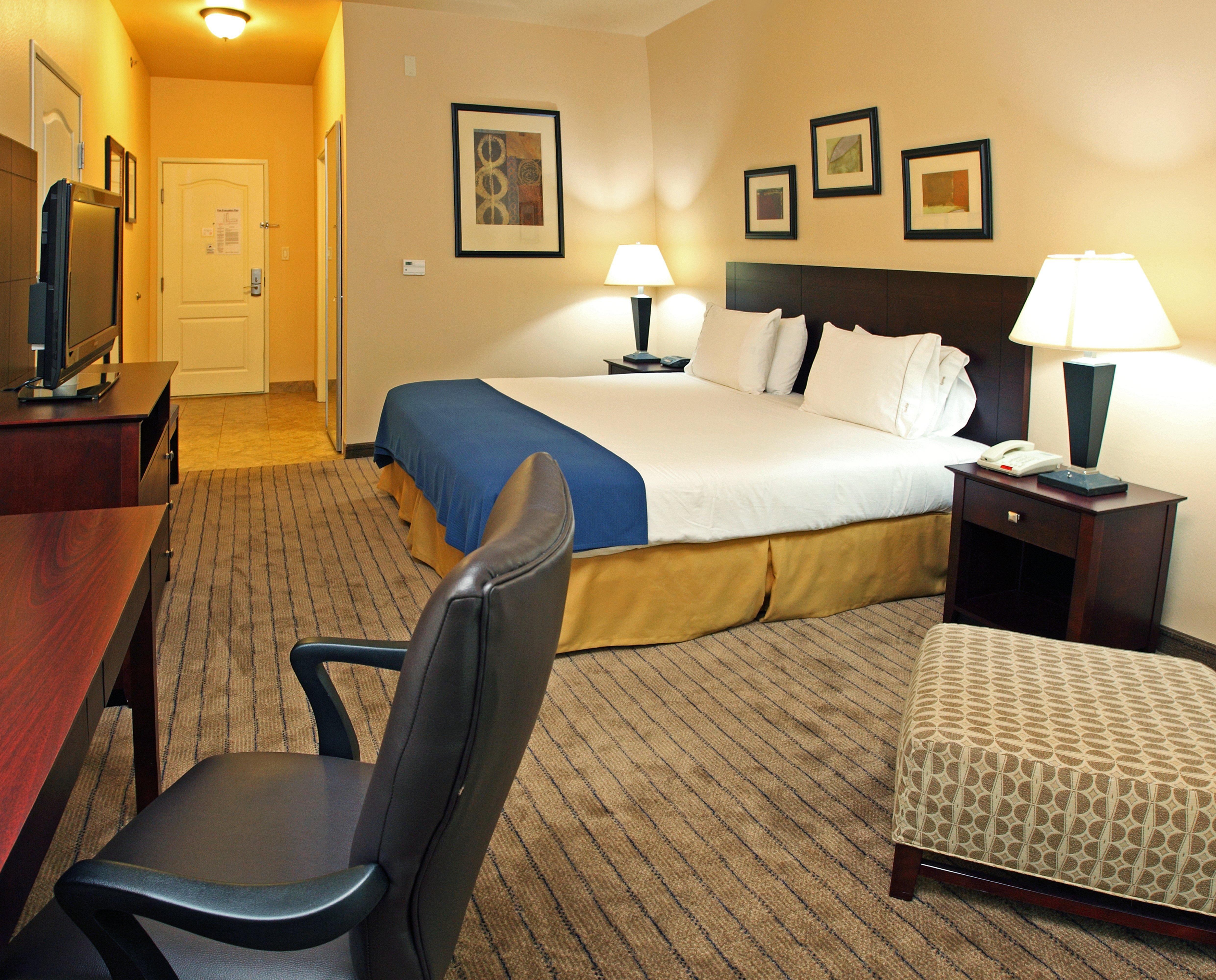 Hotel Express & By Ihg 3*