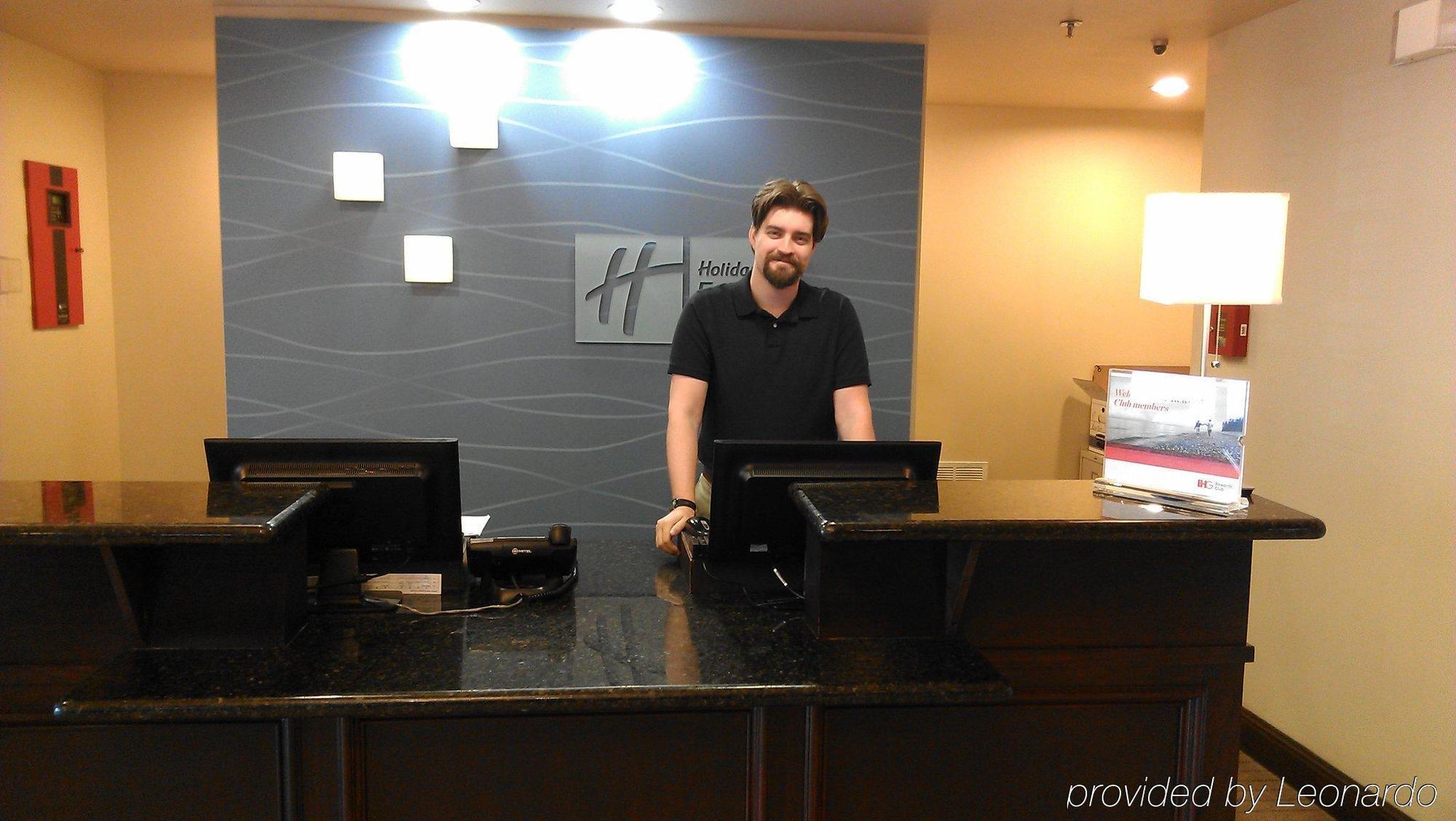 Express & By Ihg Hotel 3*